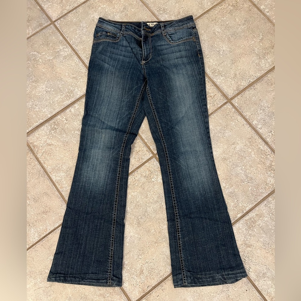 L.e.I. Brand size 9 hip hugger flare